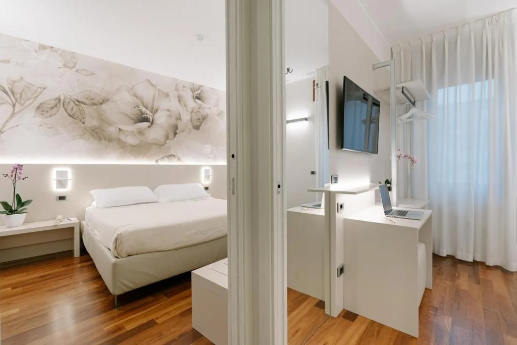 2 Camere Matrimoniali Comunicanti — Hotel Giulietta e Romeo ***S