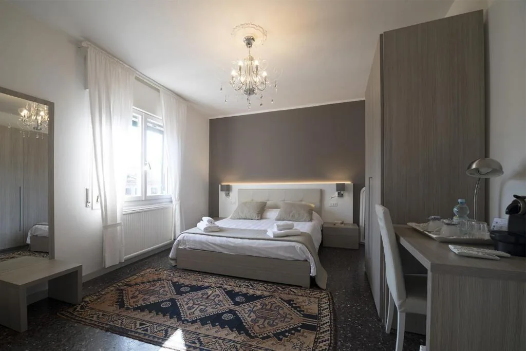 Al Portico Guest House