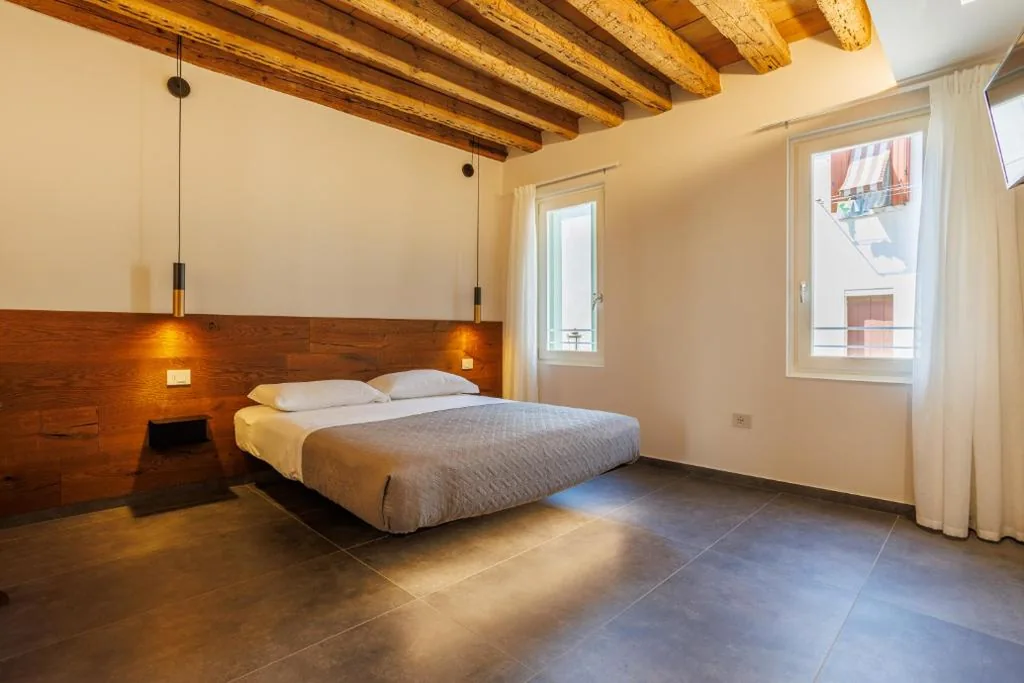 Ampia Camera Matrimoniale — 1823 Room