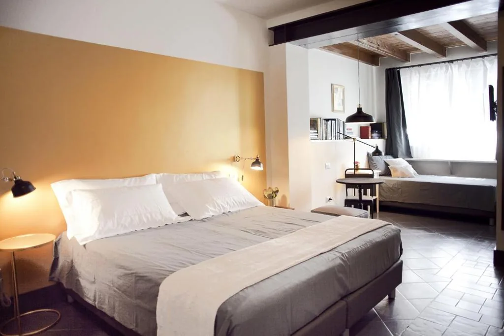 Large Double Room with Garden View — Pepita Lodge