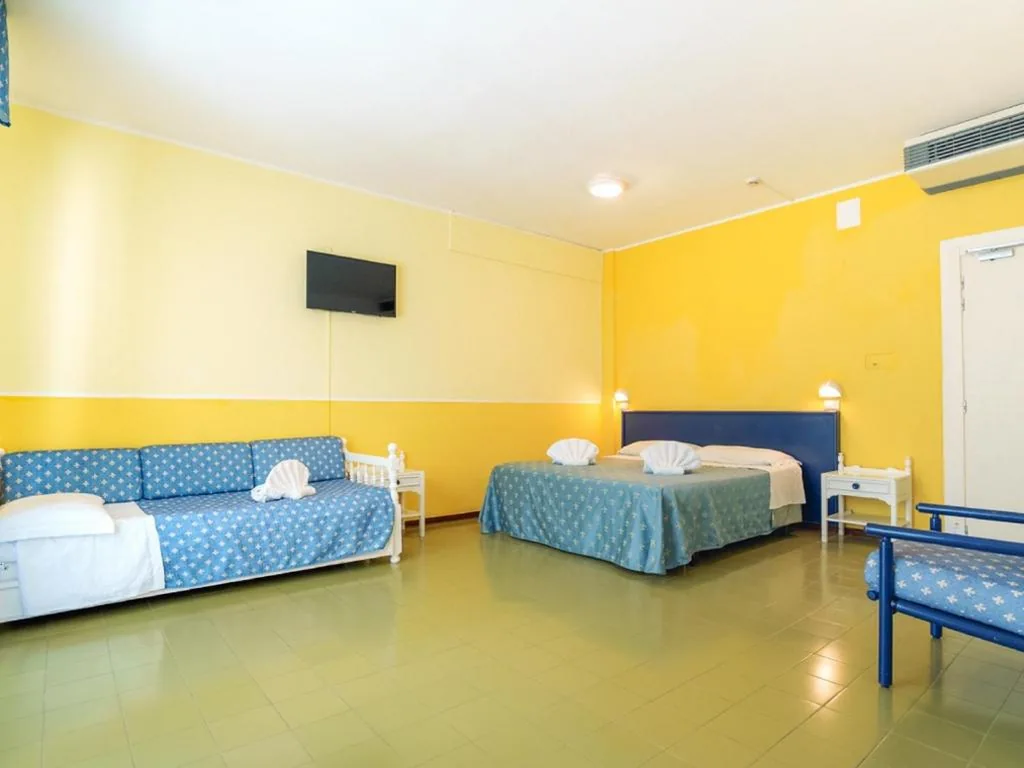 Large Double Room — Family Hotel Alexander – Azzurro Club