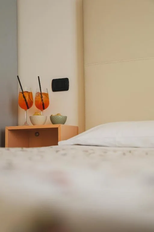 Ampia Camera Matrimoniale — Hotel Eden