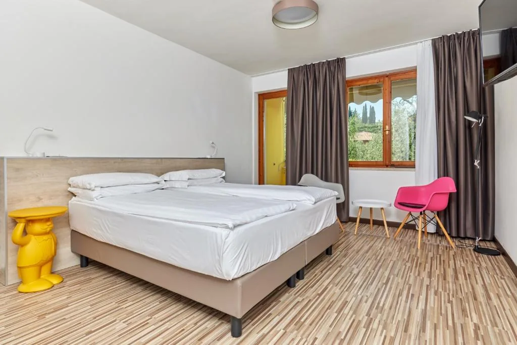 Large Double Room — Hotel Vacanze 2000 – Adults Only