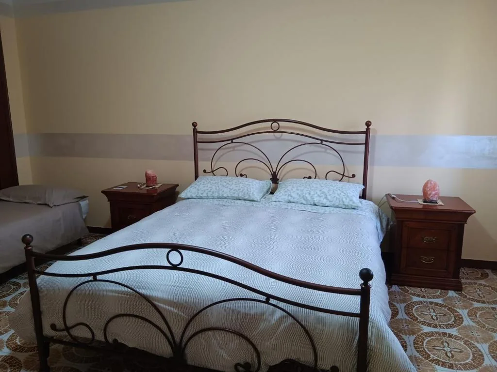 Large Double Room — Il Sentiero beb
