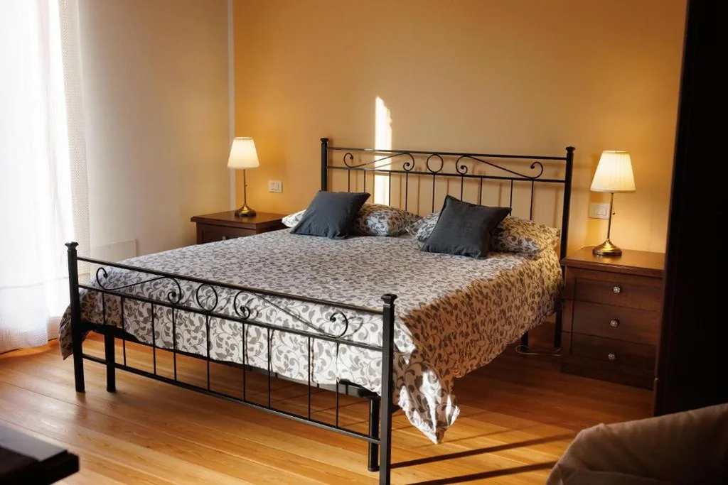 Large Double Room — Manfredi B&B