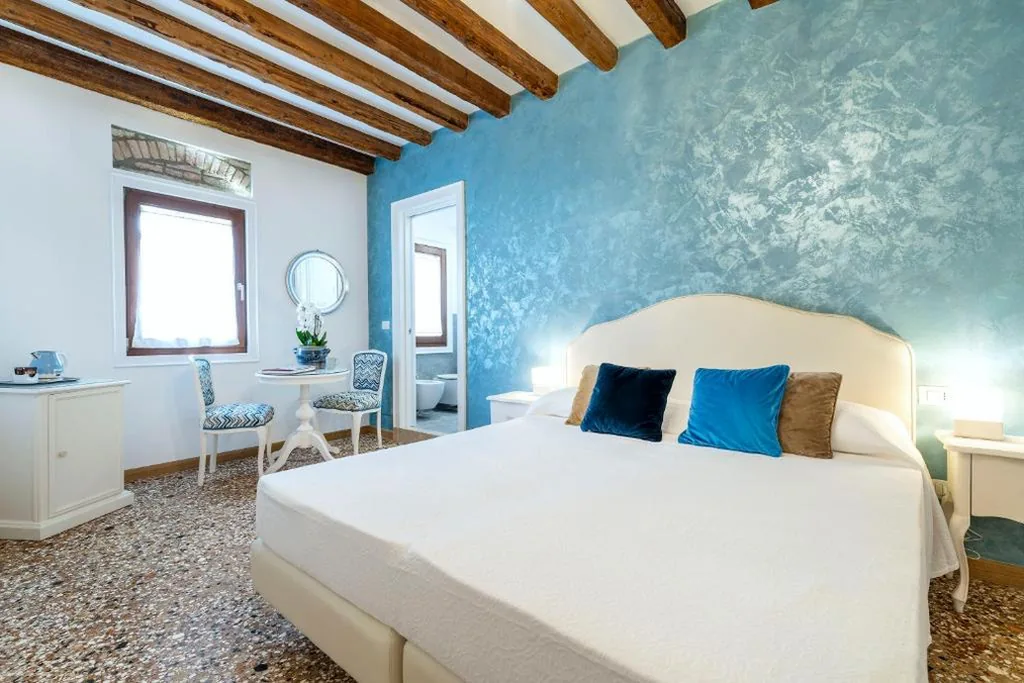 Ampia Camera Matrimoniale — Residenza San Silvestro