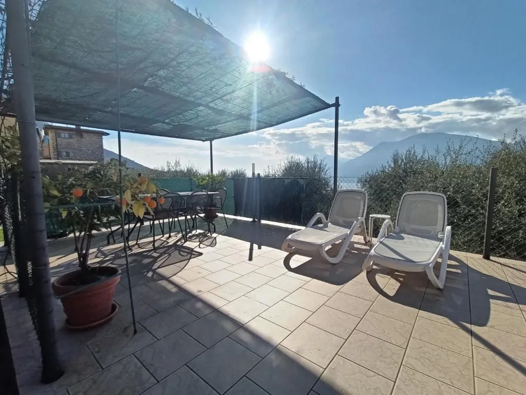 Appartamenti Casa Nina, lago,montagne, uliveti — foto 6