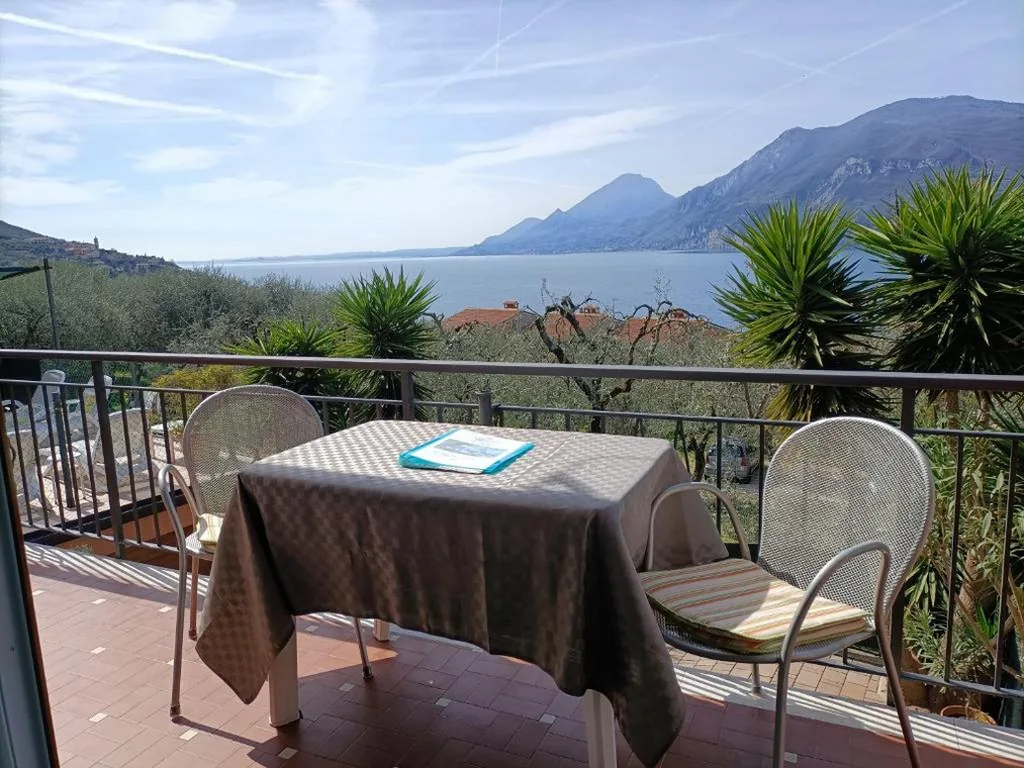 Appartamenti Casa Nina, lago,montagne, uliveti — foto 7