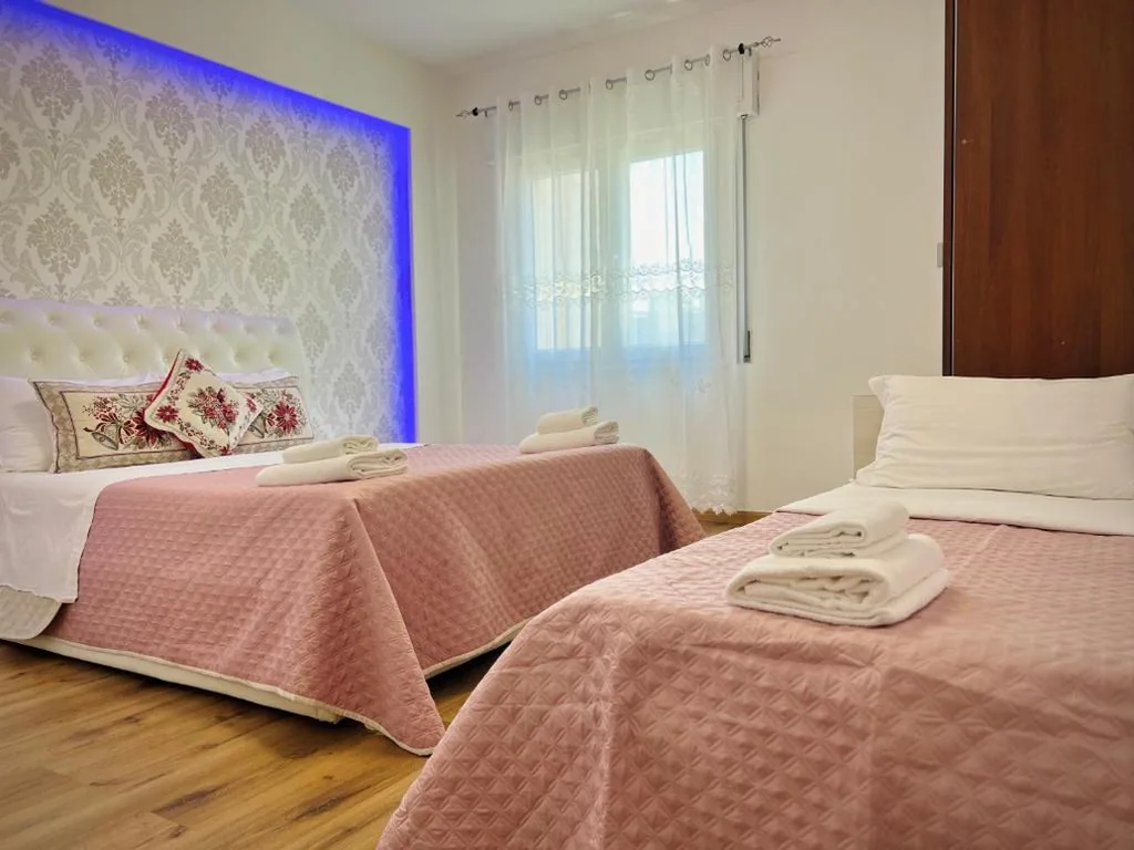 One-Bedroom Apartment — Blue Deluxe Venice