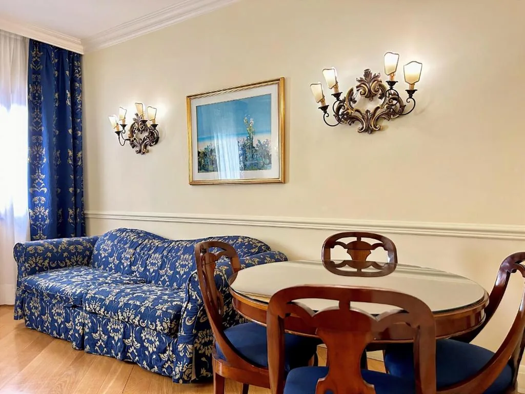 Appartamento Classic con 1 Camera da Letto — Torre Dell’Orologio Signature Residence