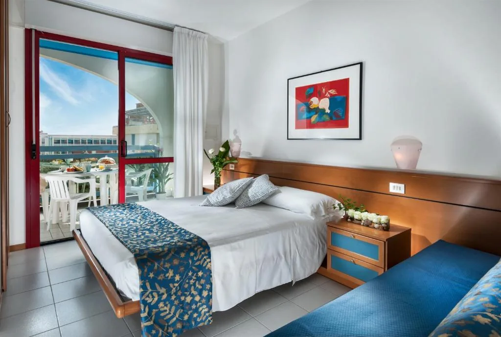 Comfort One-Bedroom Apartment (4 Adults) — Princess Aparthotel