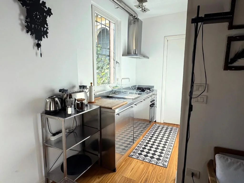 One-Bedroom Apartment — Capitan Antonin