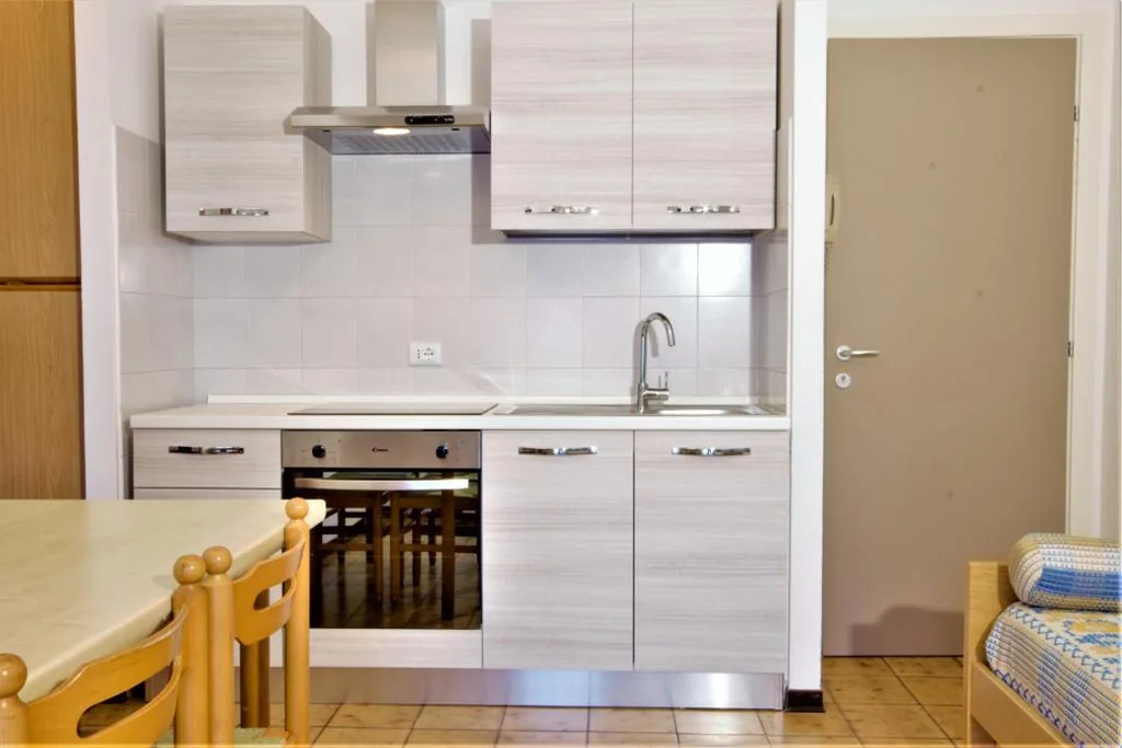 One-Bedroom Apartment with Balcony — Residence Columbia