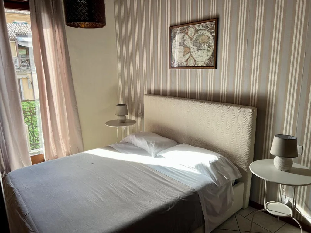 Appartamento con 1 Camera da Letto e Balcone — Verona Rooms