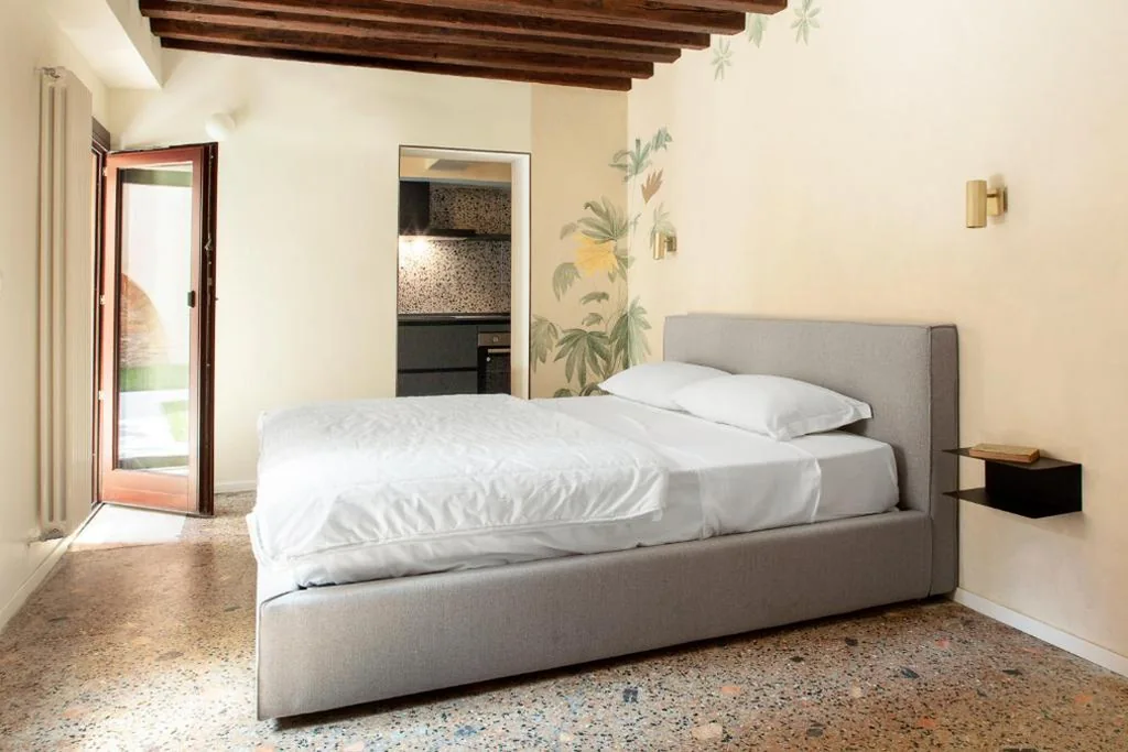 One-Bedroom Apartment with Garden — QN Apartments