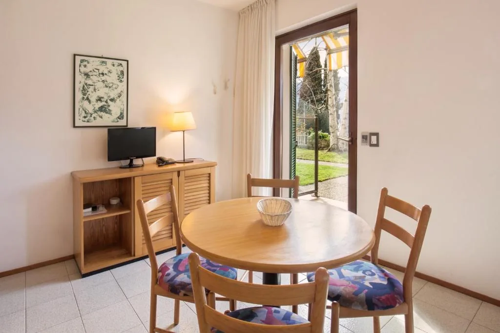 One-Bedroom Apartment with Patio — Residence il Cedro