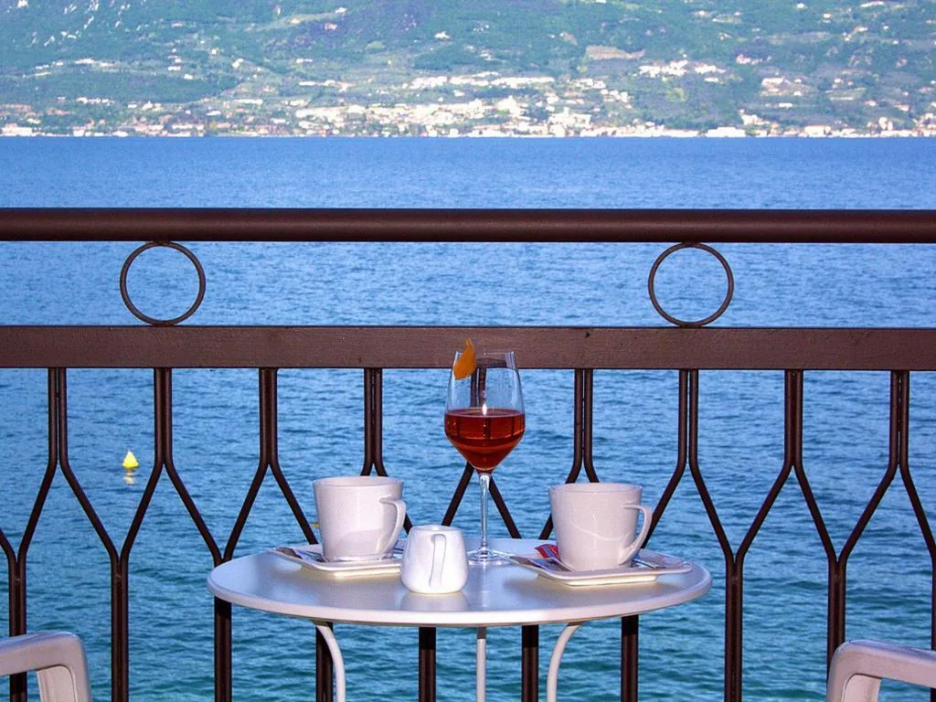 Appartamento con 1 Camera da Letto e Vista Lago — Hotel Menapace
