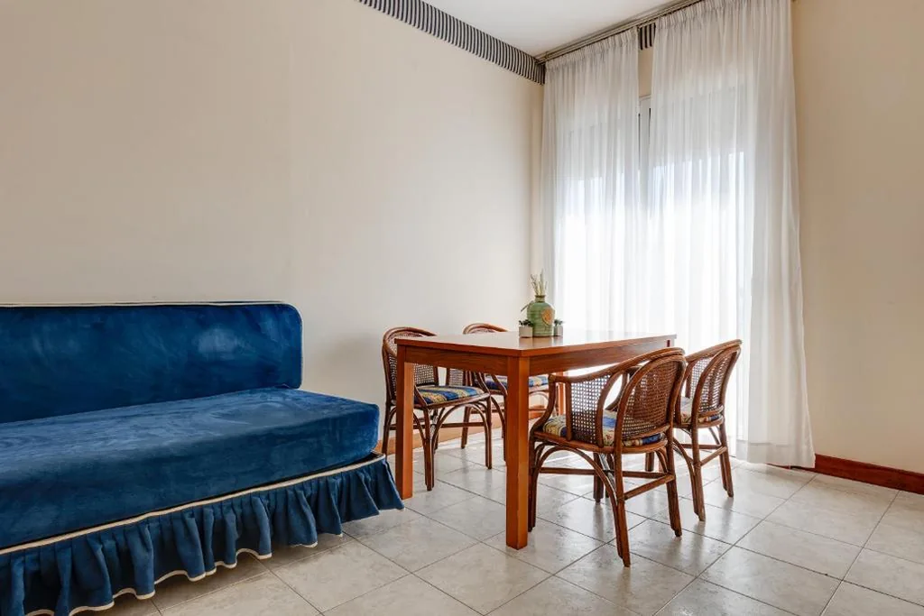 Appartamento con 1 Camera da Letto — Hotel Nettuno