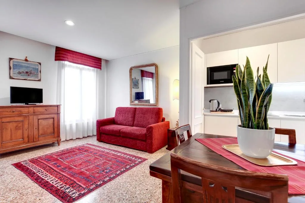One-Bedroom Apartment — Palazzo Schiavoni Residenza d’epoca & Suite-Apartments