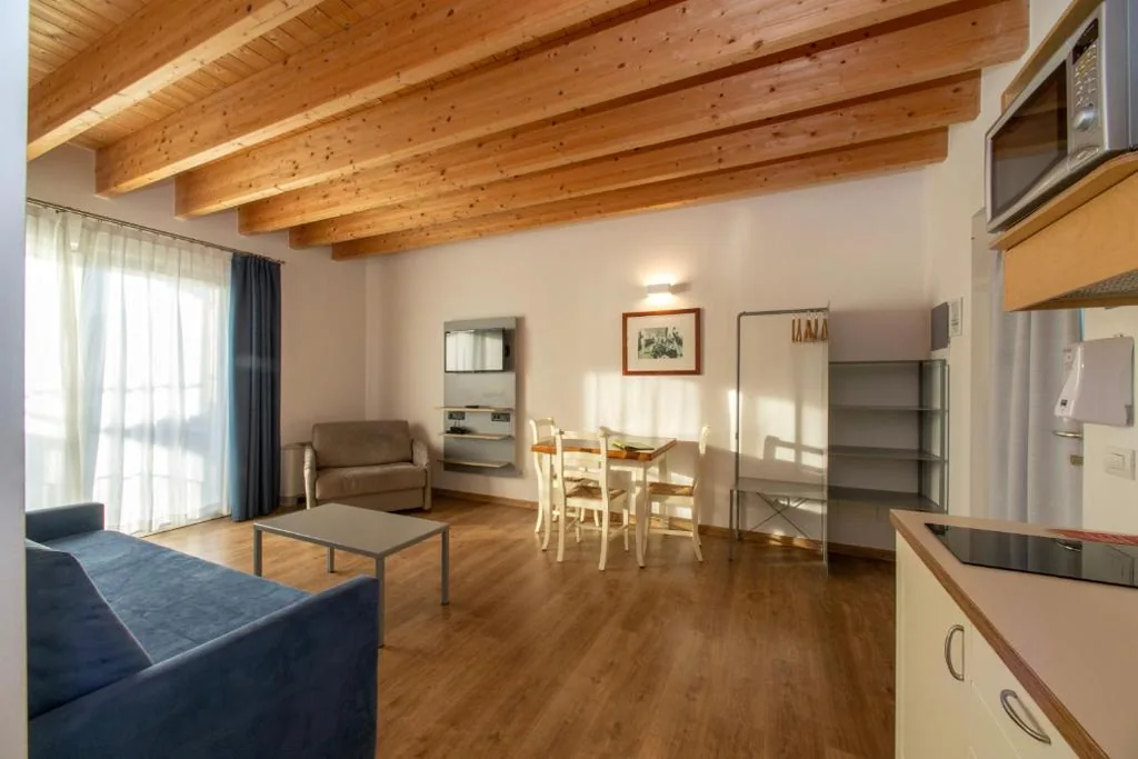 Appartamento con 1 Camera da Letto, Terrazza e Vista Lago — Residence Ca Del Lago