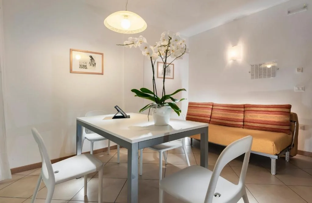 Two-Bedroom Apartment (2 Adults + 2 Children) — Appartamenti Aurora
