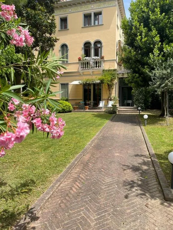Appartamento con 2 Camere da Letto — B&B Villa Ines