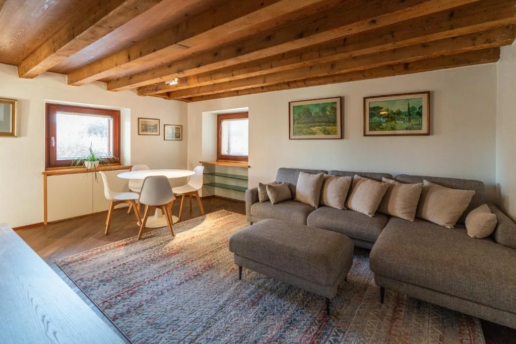 Two-Bedroom Apartment with River View — La finestra sul Ponte by Postcardsfrom