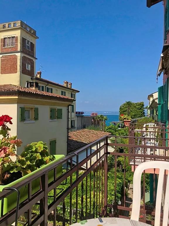 Apartment with Balcony — Ferienwohnungen Sponchie