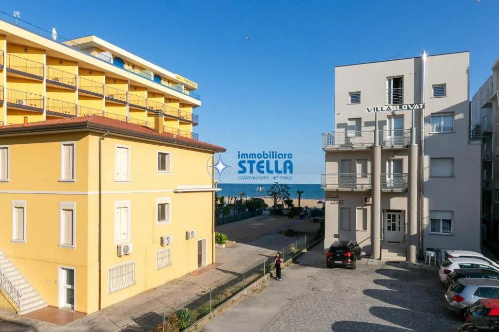 Appartamento con Balcone — Villa Giglio