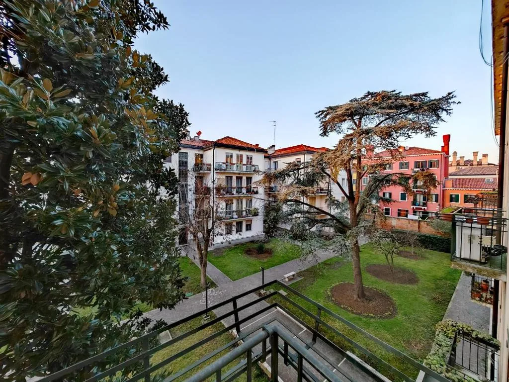 Appartamento con Vista Giardino — Goldmine Guest House 1