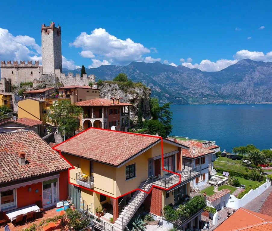 Appartamento con Vista Lago Parziale — La Madrugada