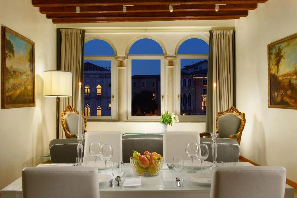 Appartamento Deluxe con 2 Camere da Letto - Dependance — Hotel L’Orologio Venezia – WTB Hotels