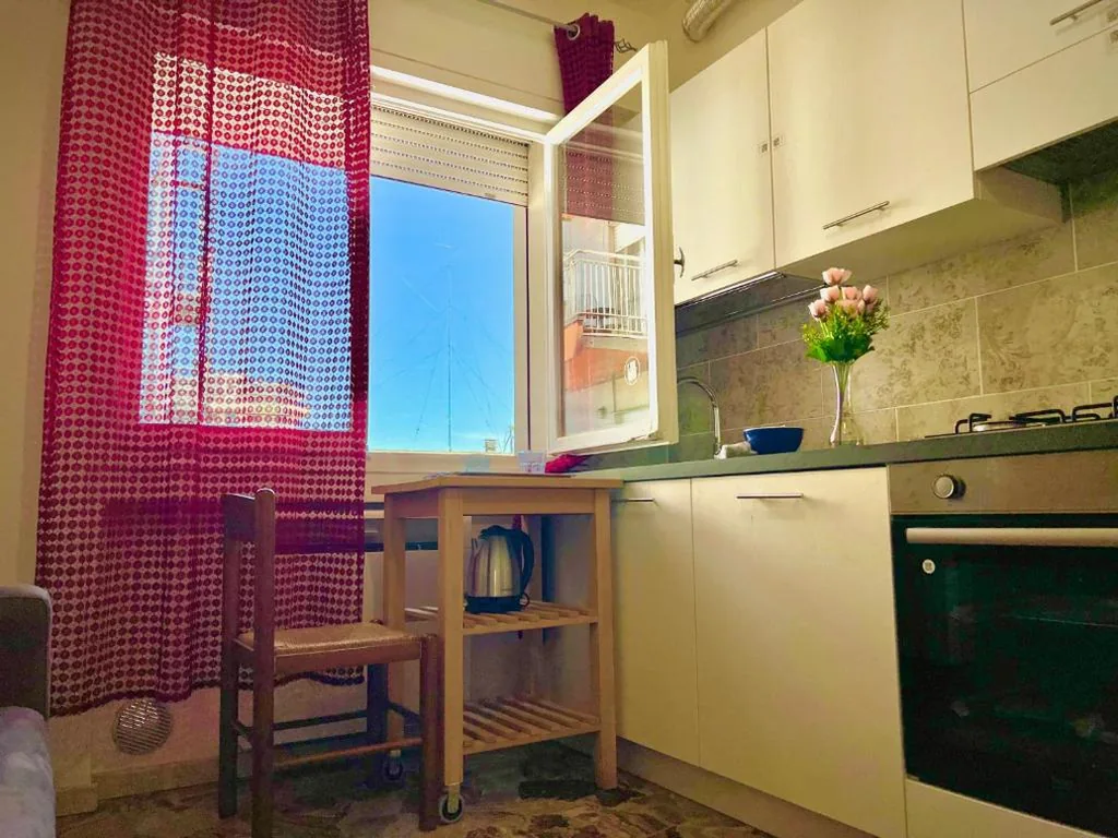 Family Two-Bedroom Apartment — Blue Deluxe Venice