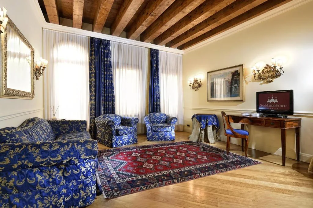 Appartamento Familiare con 2 Camere da Letto — Torre Dell’Orologio Signature Residence