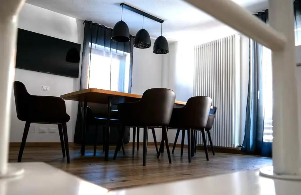 Premium Three-Bedroom Apartment with Balcony — Grifone Dolomiti Residences