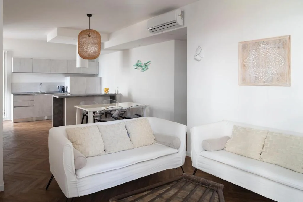 Appartamento Premium con 3 Camere da Letto e Balcone — Residence Atlantico