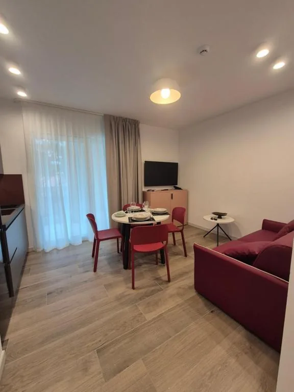 Superior One-Bedroom Apartment with Balcony — Libra Aparthotel