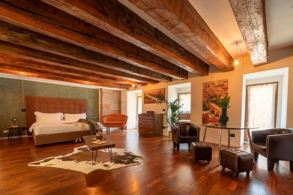 Aurelia Luxury – Piazza delle Erbe