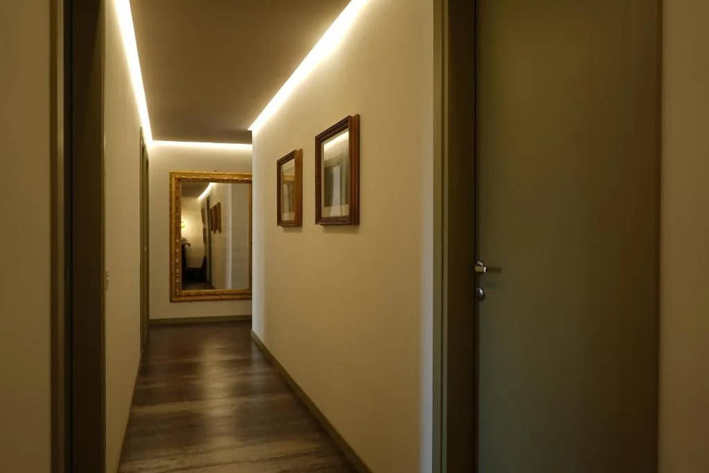 Avenue Rooms