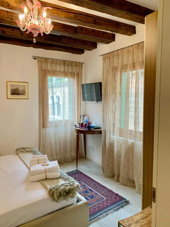 B&B Fortuny