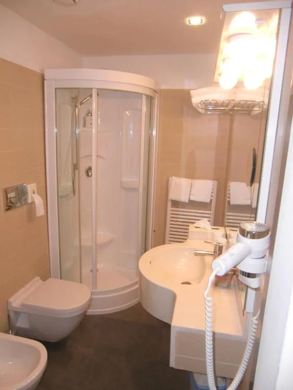 Beach Hotel Du Lac Malcesine — foto 3