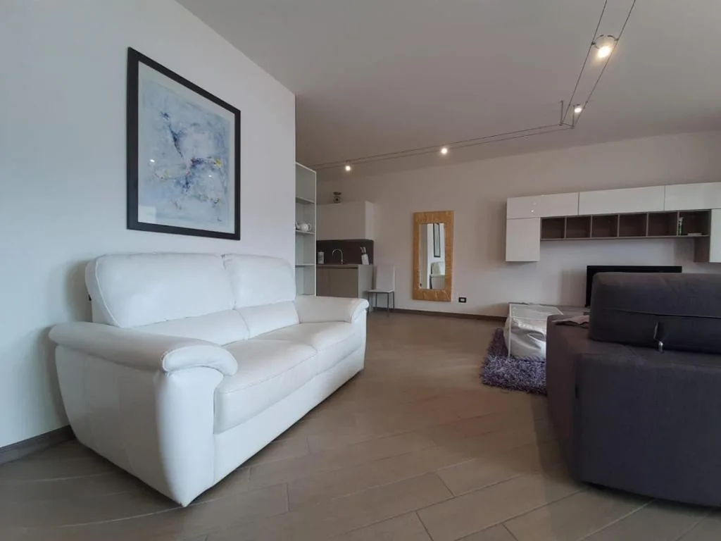 BMP APARTMENT DELUXE 2 JACUZZI RISCALDATA PRIVATA vista Lago di Garda — foto 4