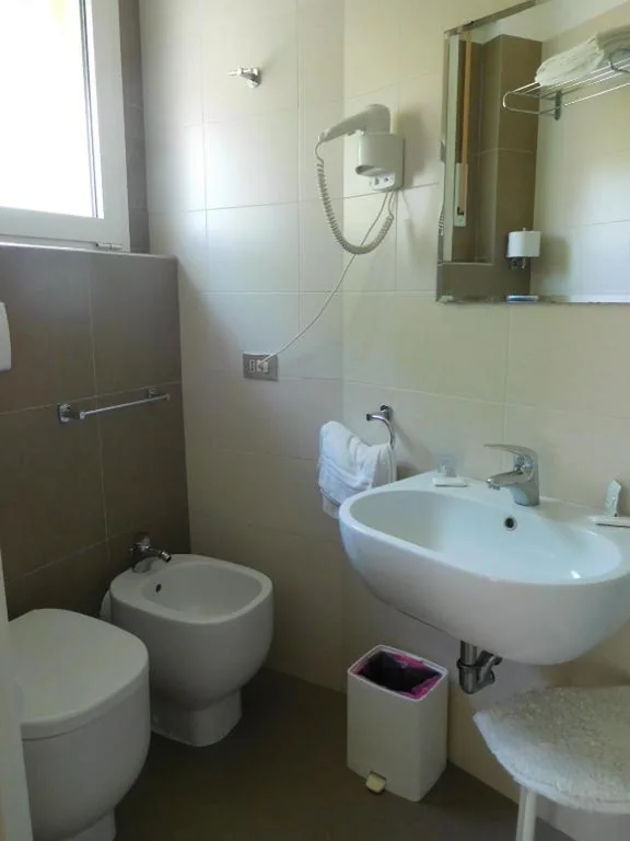 Budget Double or Twin Room - No Beach included — Hotel Emperador