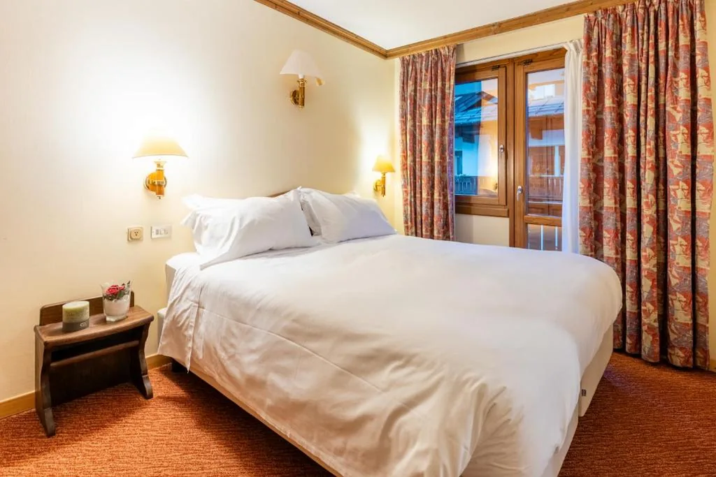 Classic Double or Twin Room — Hotel Alaska Cortina