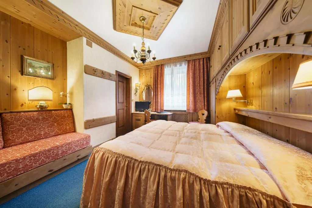 Classic Double or Twin Room — Hotel Columbia & Spa