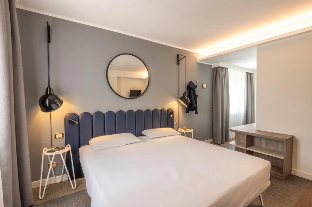 Camera Classic Matrimoniale/Doppia con Letti Singoli — Hotel Europa