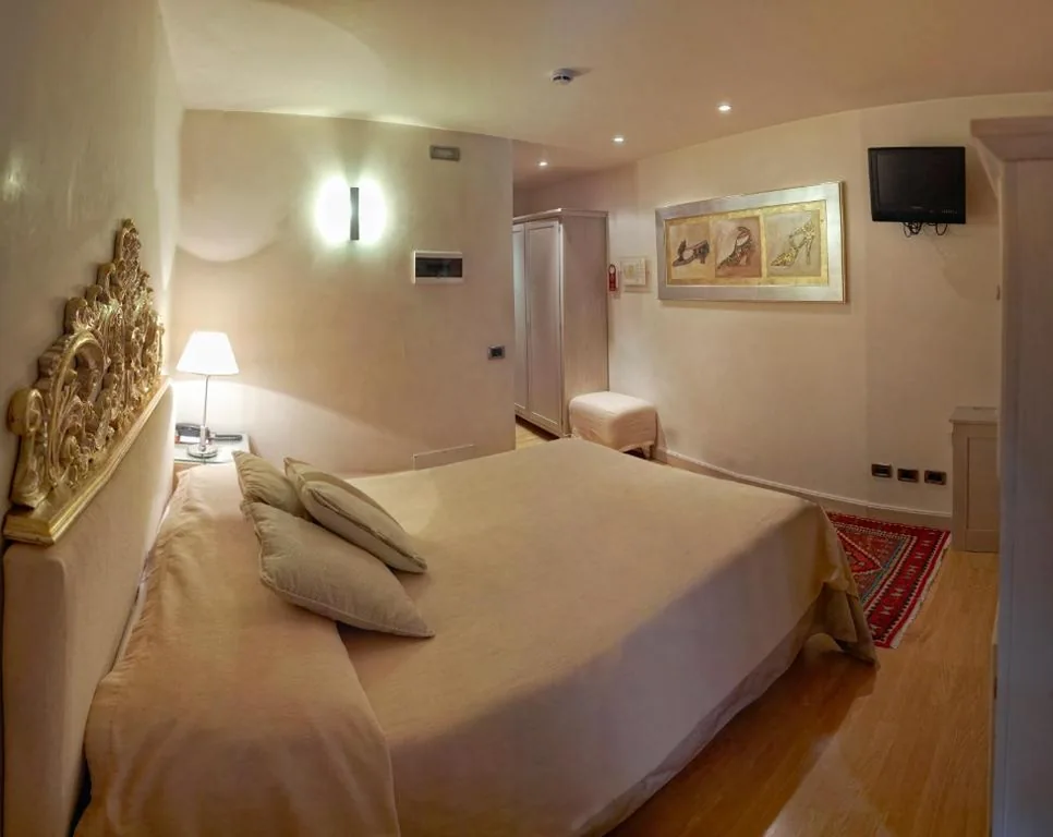 Camera Classic Matrimoniale/Doppia con Letti Singoli — Hotel Liassidi Palace