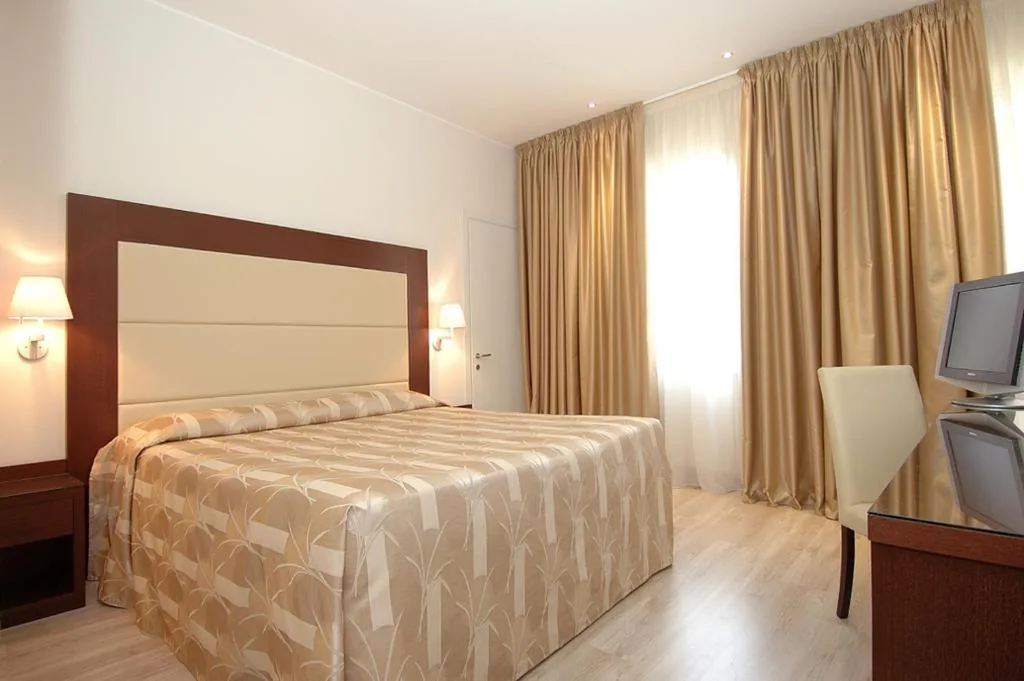 Classic Double or Twin Room — Hotel Lugano Torretta