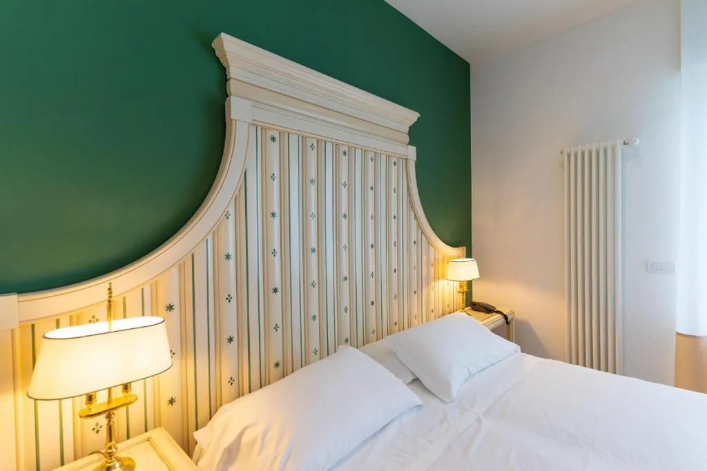Classic Double or Twin Room — Hotel Universal Terme