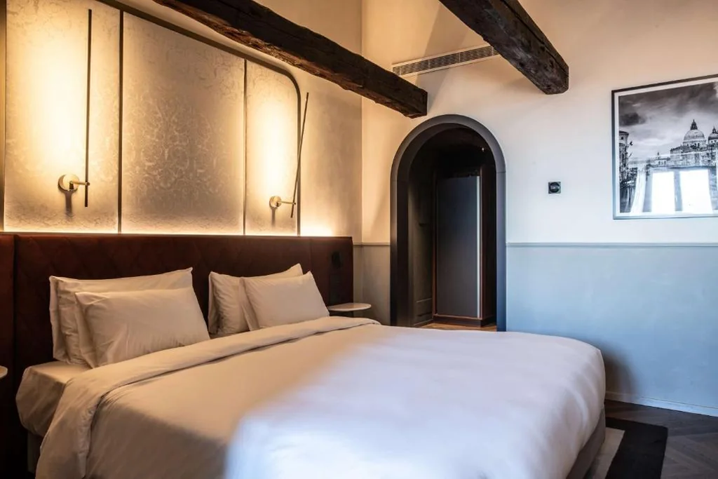 Camera Collection — Radisson Collection Hotel, Palazzo Nani Venice